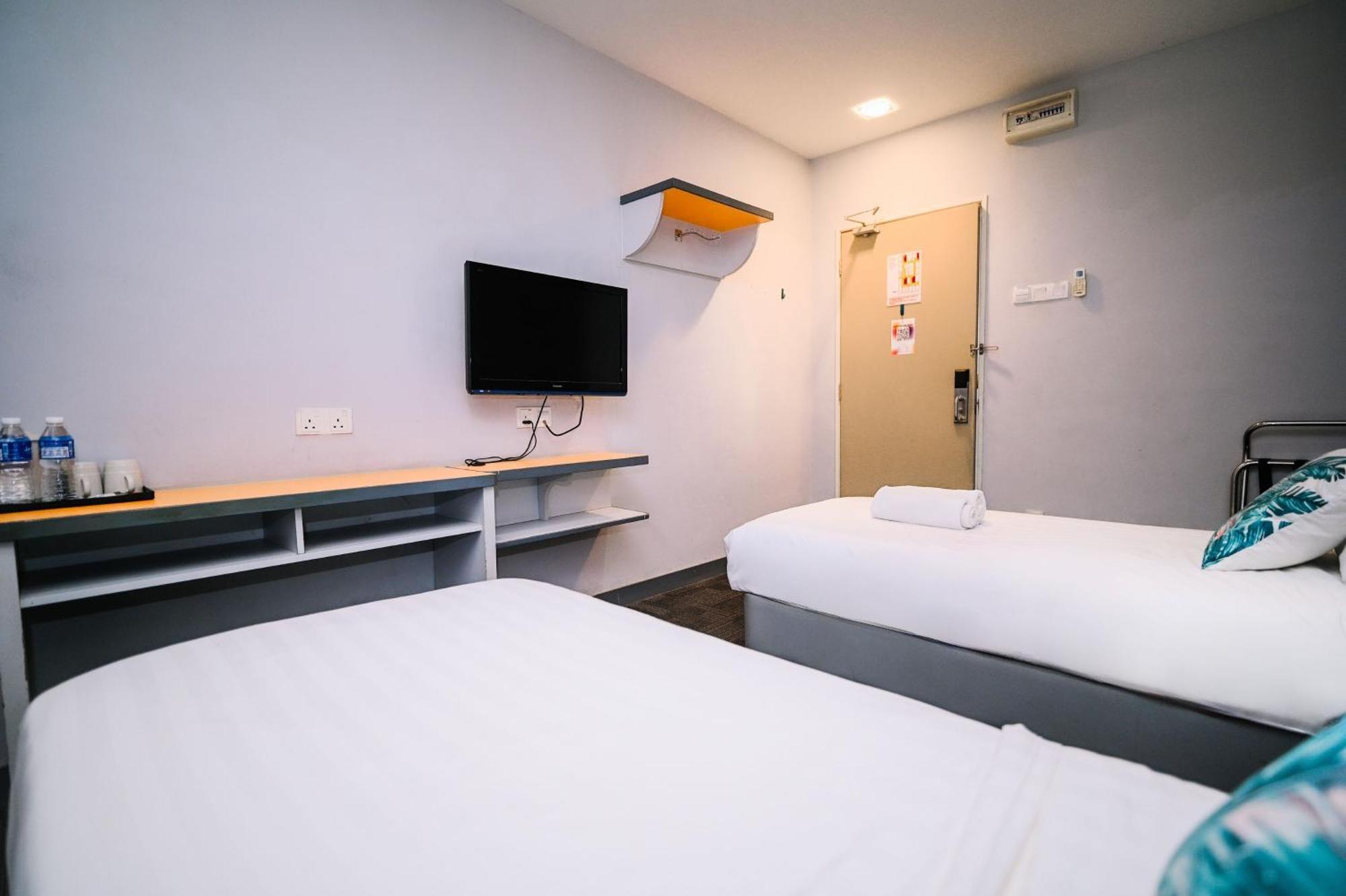 קואלה לומפור Swing & Pillows - Kl Sg Besi Formerly Known As U Pac Hotel מראה חיצוני תמונה